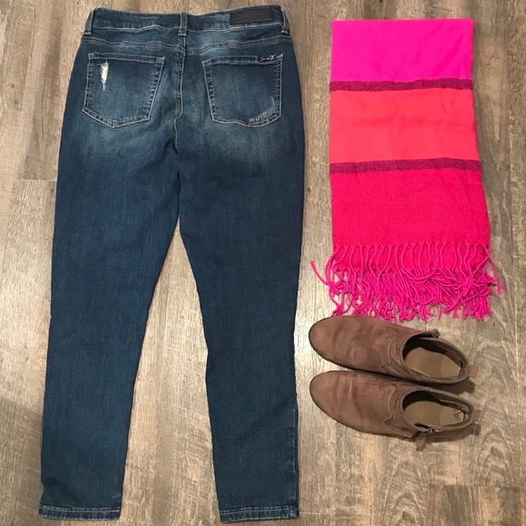 Seven7 Distressed Rhinestone Embellished Jeans 4 - Picture 8 of 8